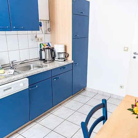 Haus Silko - Fewo In Top Lage - 3 Min Zum Strand Direkt Am Kurpark Rostock Exterior foto