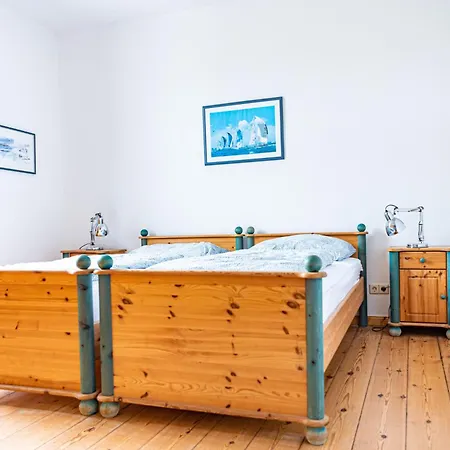 Haus Silko - Fewo In Top Lage - 3 Min Zum Strand Direkt Am Kurpark Rostock Exterior foto