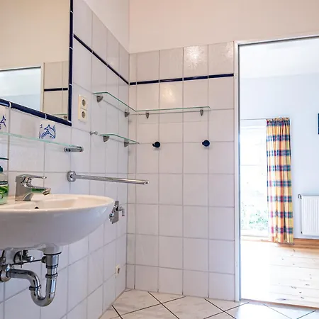 Haus Silko - Fewo In Top Lage - 3 Min Zum Strand Direkt Am Kurpark Rostock Zimmer foto