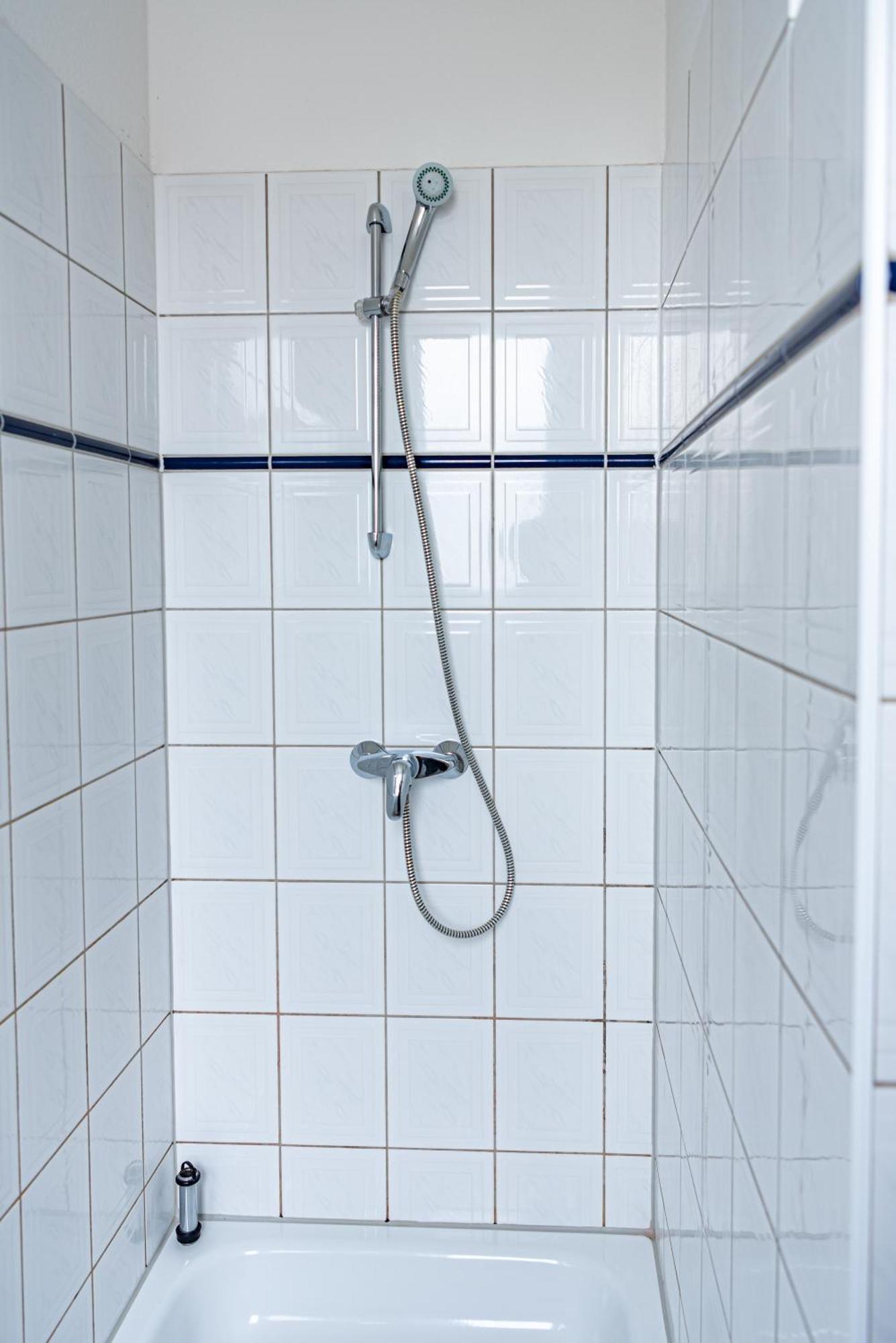 Haus Silko - In Lage - 3 Min Zum Direkt Am Kurpark Apartment Rostock